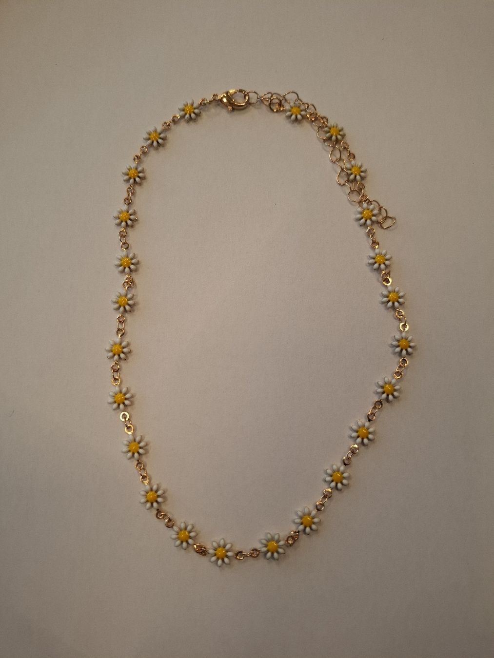 Catenine: Collana con margherite. NUOVA, MAI USATA – Nuovo e nell'imballaggio originale da Camorino venduto da ros_cj5f 1