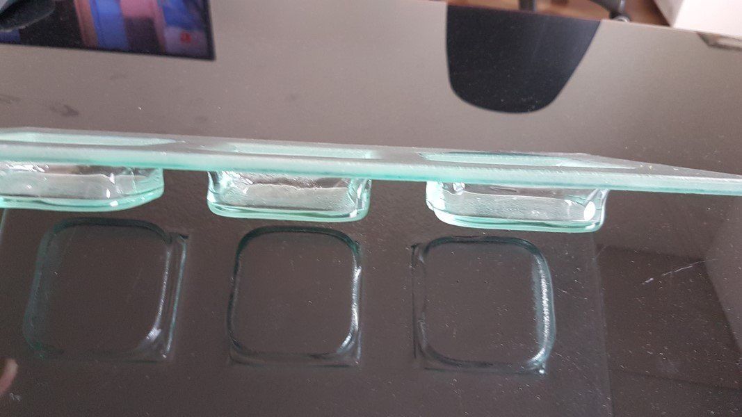 Gläser: Glas - Schale/Deko mit 3 Ausbuchtungen – Gebraucht aus Giswil von online-Brockenhaus 3