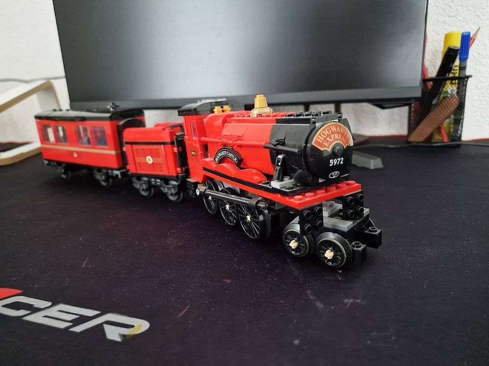 Lego Jeux de construction: LEGO® Harry Potter 76423 Hogwarts Express & der Bahnhof – D'occasion à Gebenstorf par Kofol 2