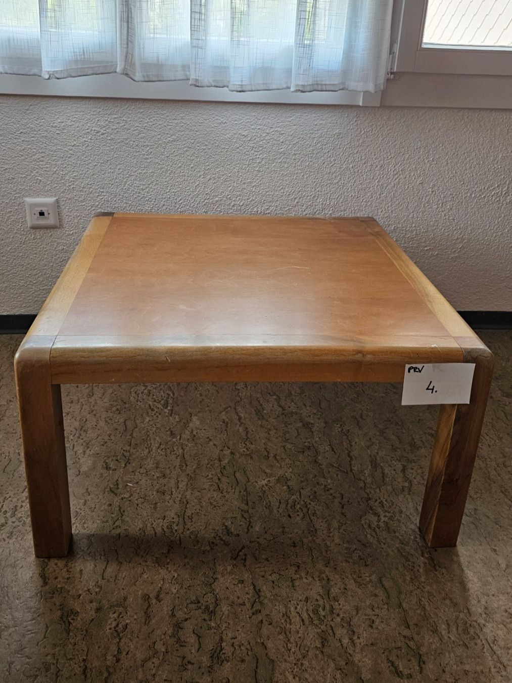 Tavoli: Vintage Couchtisch – Usato da Diessenhofen venduto da Osio 1