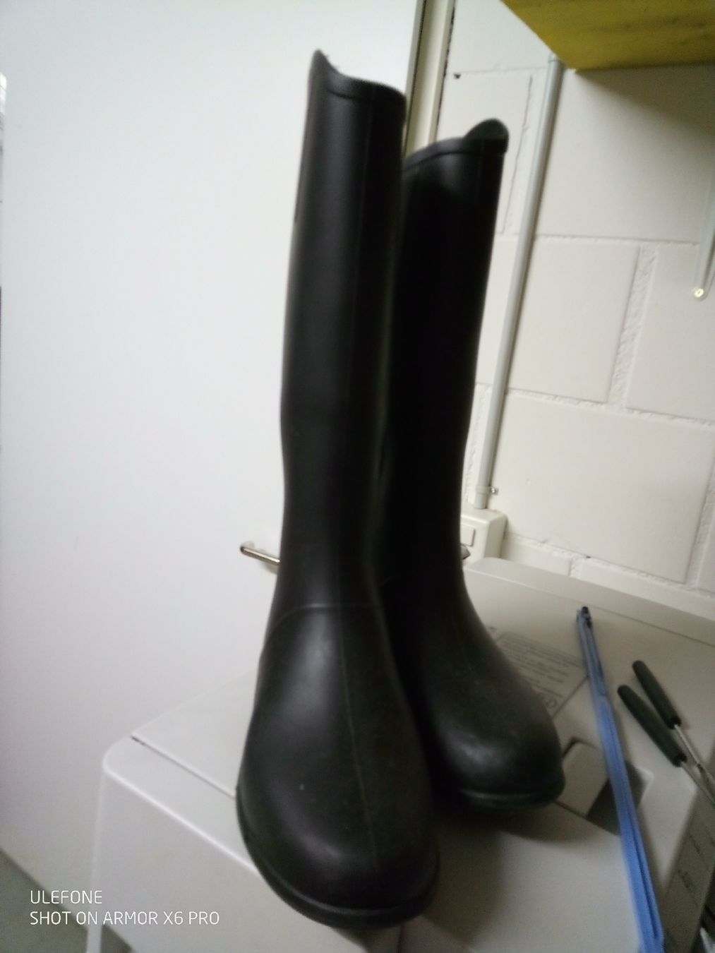 Decathlon Chaussures garçon: Reitstiefel Gr. 35 – D'occasion à Volketswil par Car1