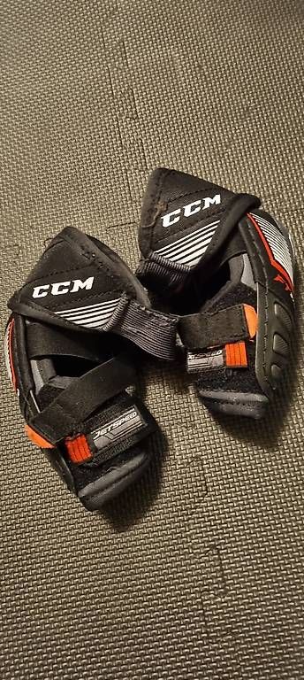 Schutz & Schoner: CCM Jetspeed Ellbogenschoner  – Gebraucht aus Biel/Bienne von sheila7002