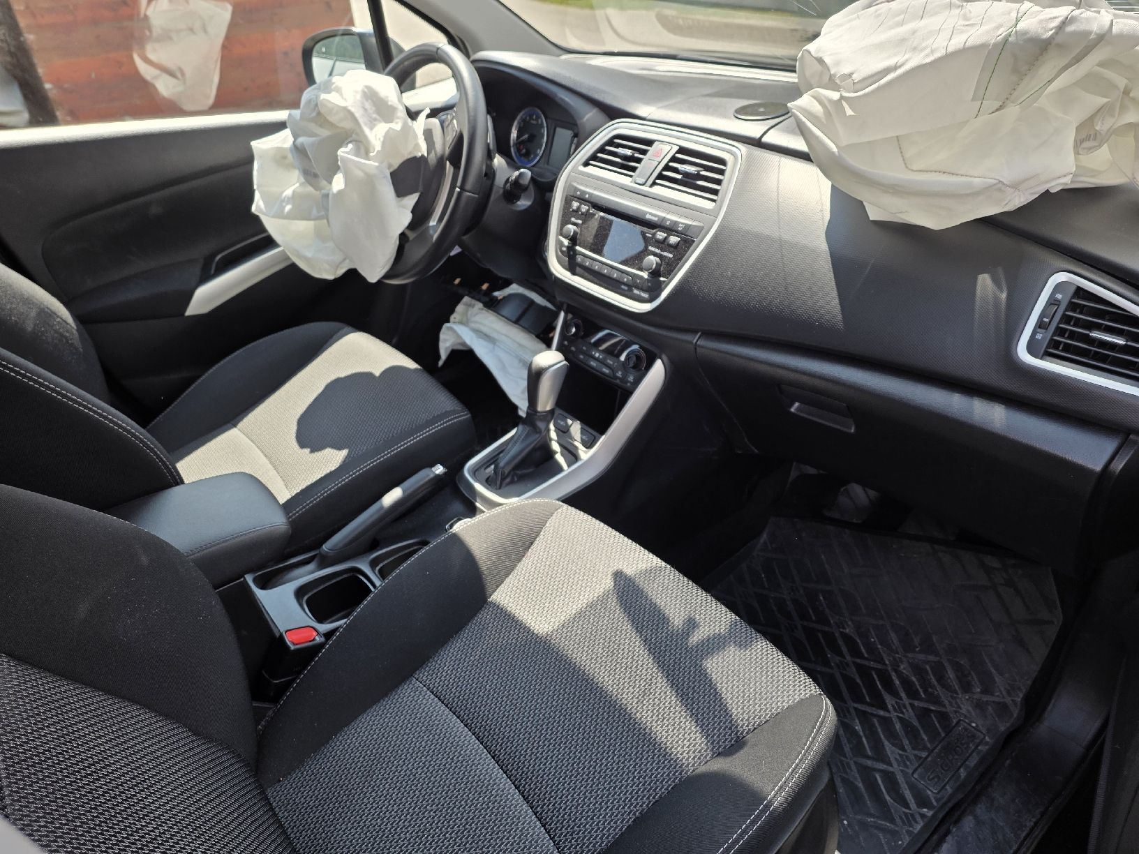 Automobili: Suzuki S-Cross 1.6 4wd – Difettoso da Scuol venduto da privat-GR 8