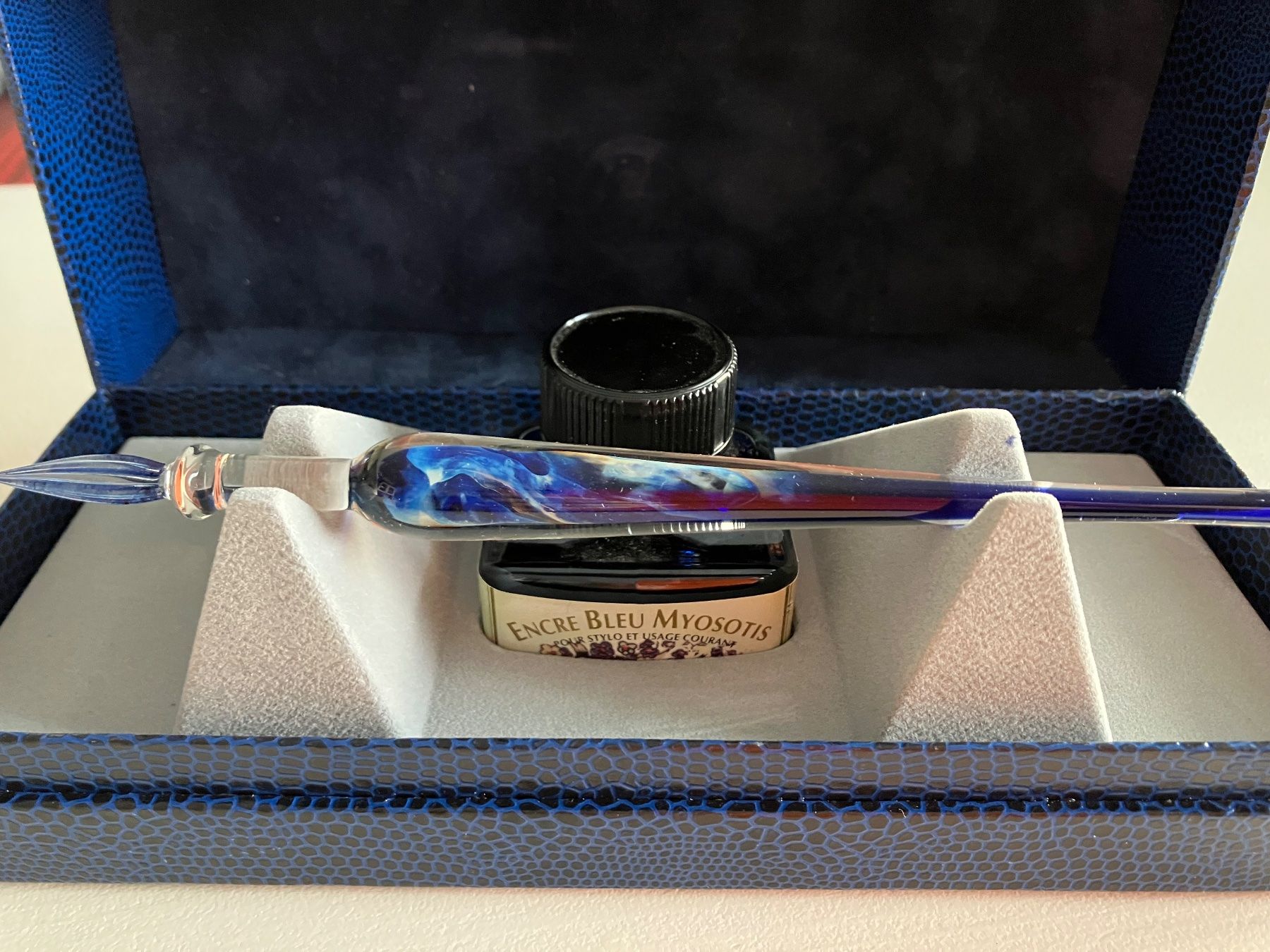 Il mondo degli animali: J. Herbin Plume en verre de Murano – Usato da Arconciel venduto da chance22 1