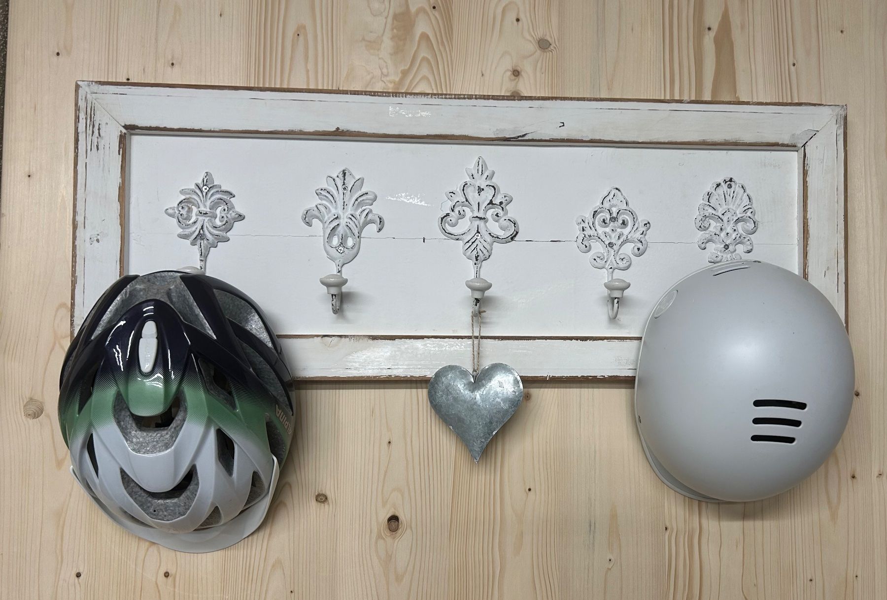 Garderobe: Garderobe (für Mädchen) – Gebraucht aus Diegten von ste_pvd5 1