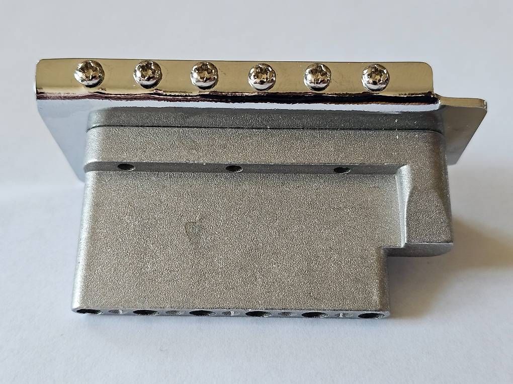 Strumenti musicali: Stratocaster Guitar Tremolo – Nuovo (secondo la descrizione) da Lausanne venduto da ale_6c5g 1
