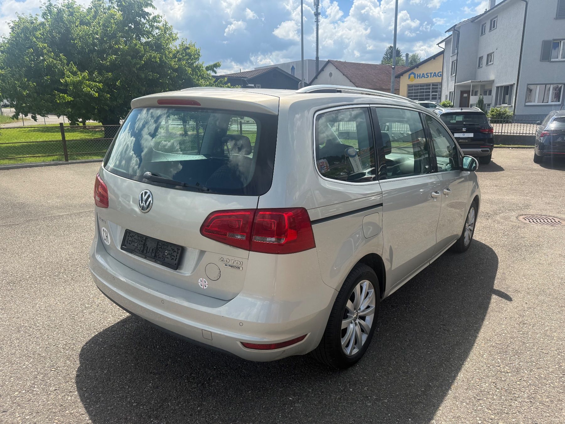 VW Autos: VW Sharan 2.0 Diesel (Manuell 140PS) – Gebraucht aus Sirnach von autostelz 2