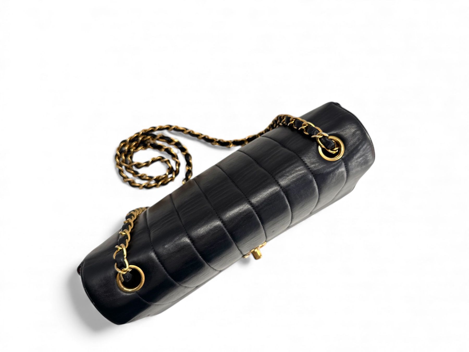 Chanel Borse da donna: CHANEL Lambskin Vertical Flap Bag – Usato da Kriens venduto da hannaandkiko 4
