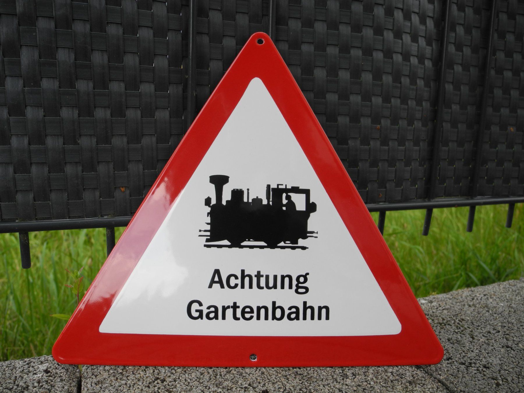 Ecriteaux: ACHTUNG GARTENBAHN – Neuf (Voir description) à Reinach AG par Huckleberrysix 1
