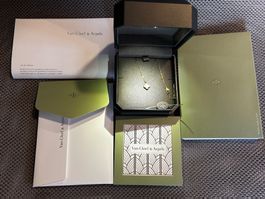 Van Cleef & Arpels "Sweet Alhambra" GG750