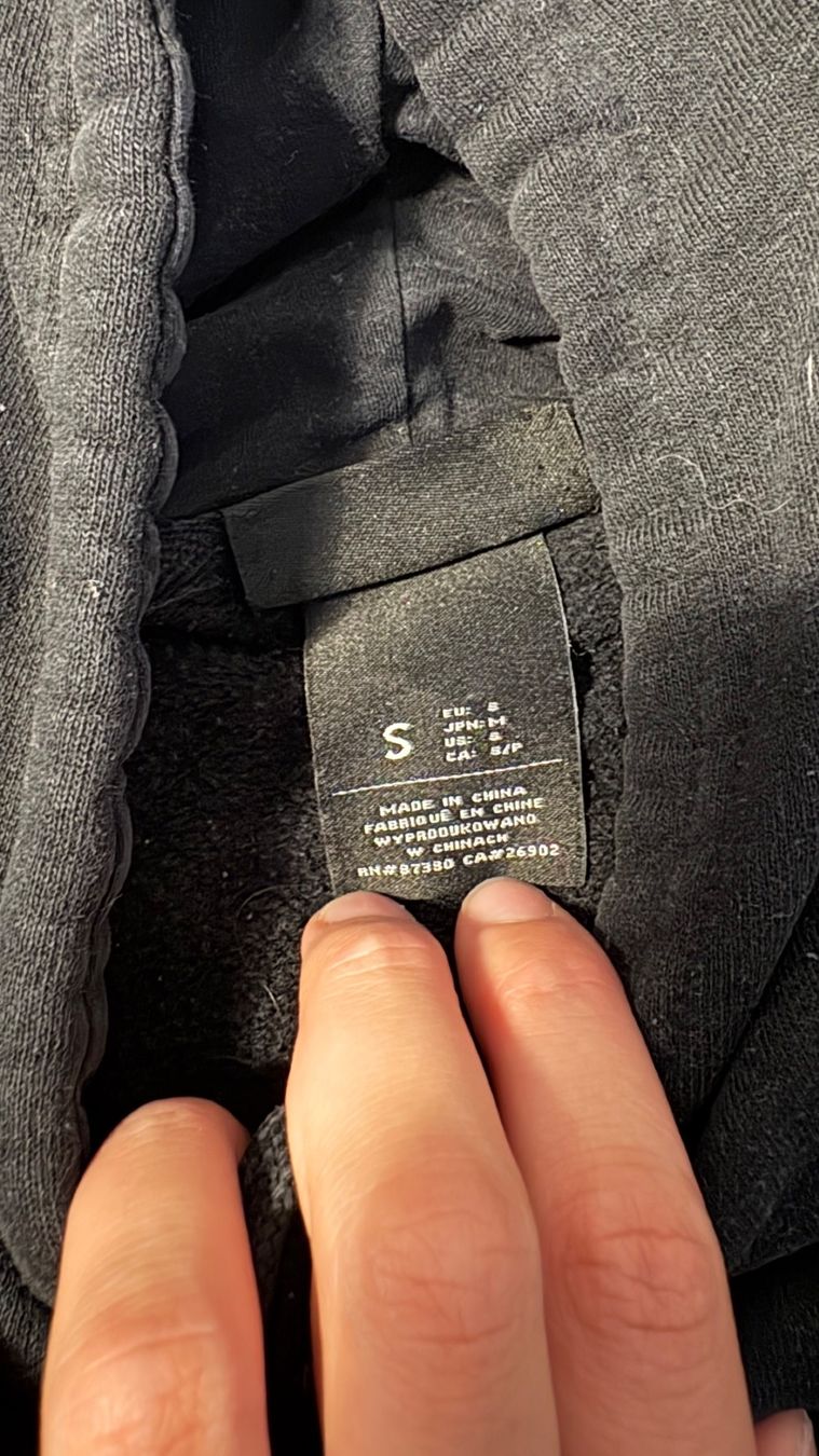 Burton Pulls & Sweat-shirts: Hoddie von Burton – D'occasion à Laax GR par diana.zemp 1