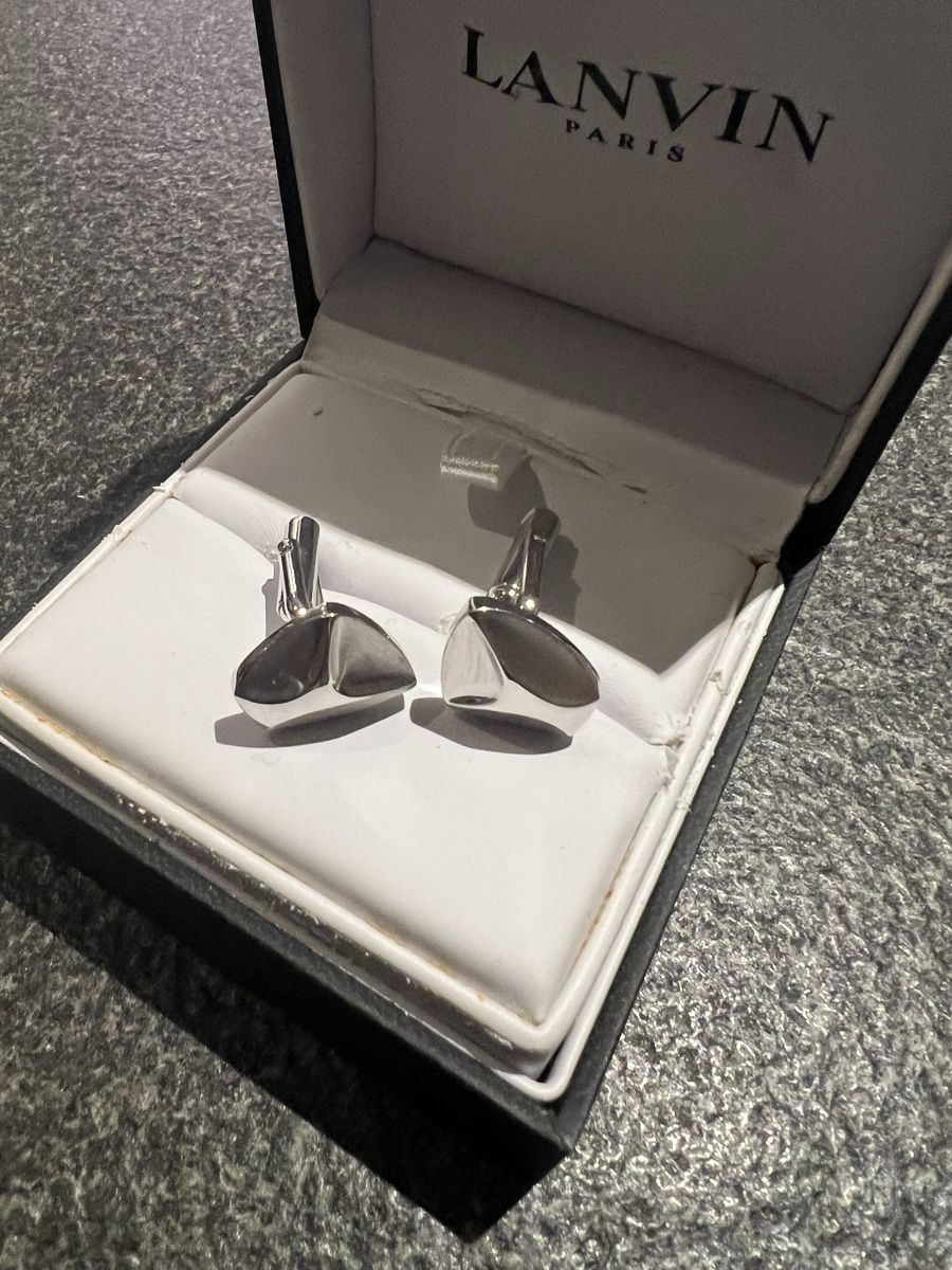 Lanvin Manschettenknöpfe: LANVIN Paris Manschettenknöpfe – Gebraucht aus Mauren von chr_hn5y 5