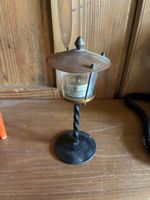Antikes Thermometer aus Metall und Glas gebrauchter Zustand