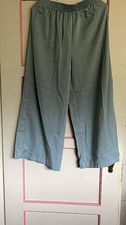 Completi & Tailleur: 2-teiliger Hosenanzug – Usato da Muri b. Bern venduto da Simba53 2