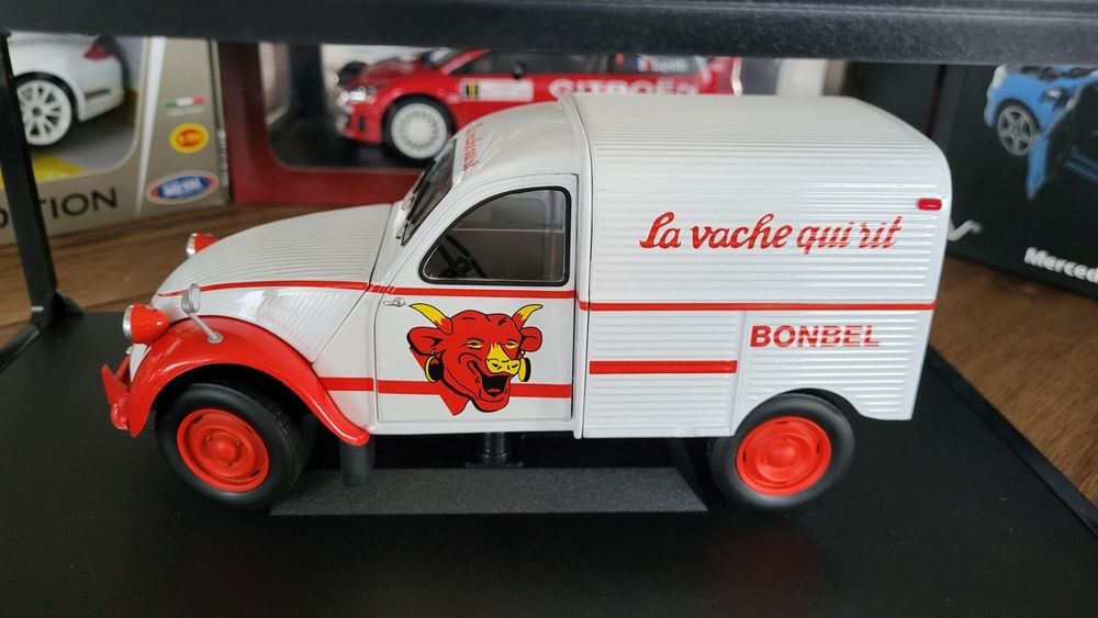 2 CV fourgonnette Michelin Hachette Norev