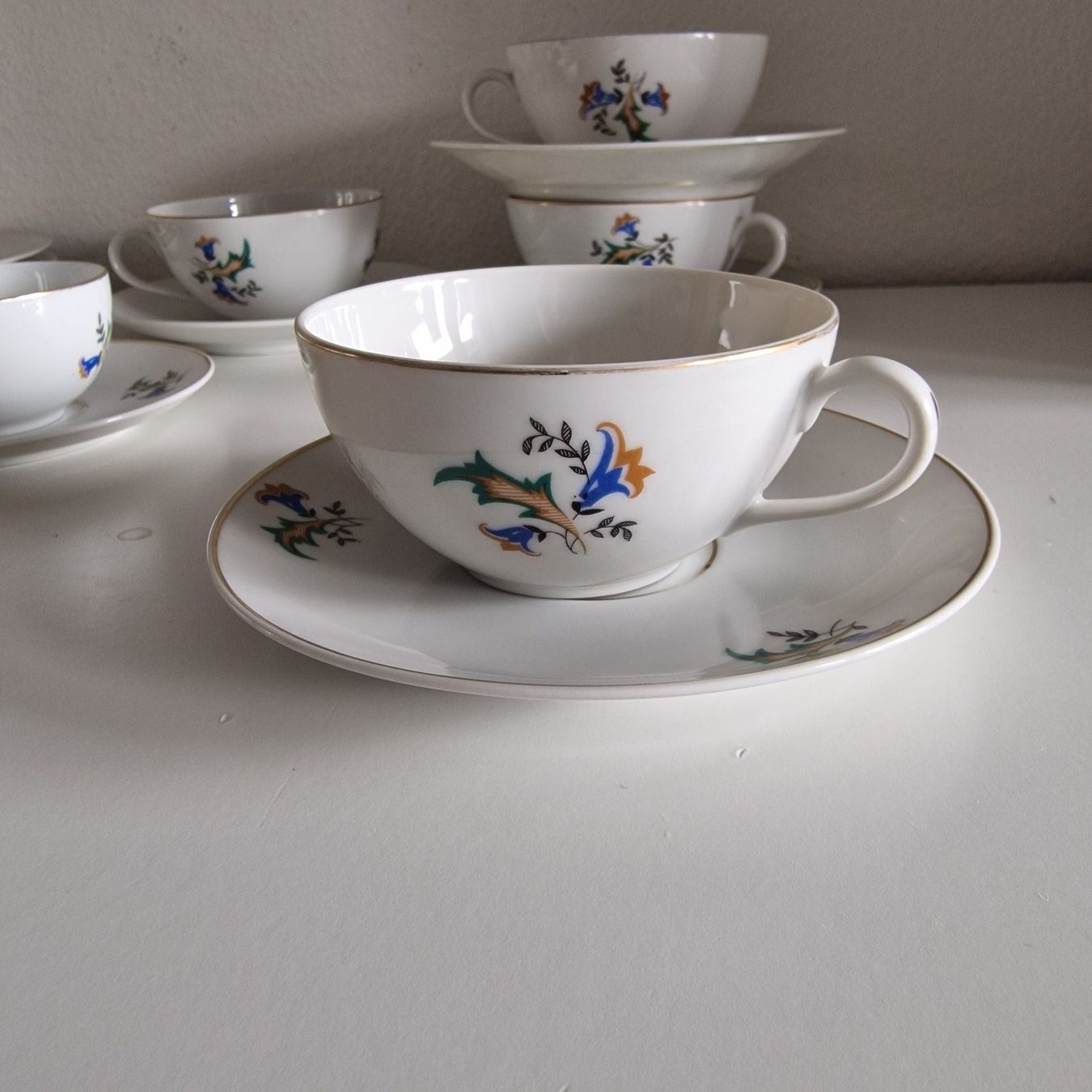 Set di piatti: Langenthal Suisse Vintage, Kaffee- oder Teetassen – Usato da Birr venduto da sen_sy55 2