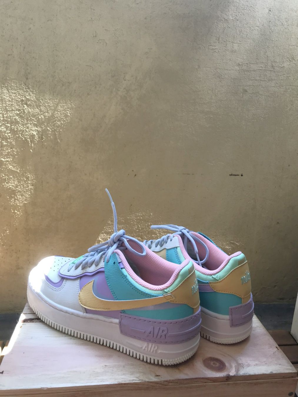 Nike Scarpe da donna: Nike Air Force I – Usato da Basel venduto da dav_2jmd 3
