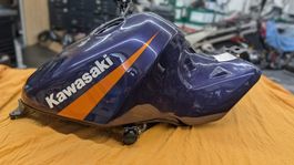 Kraftstofftank Kawasaki ZZR 1100