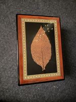 Zigarrenkiste Holz mit Blattmotiv 