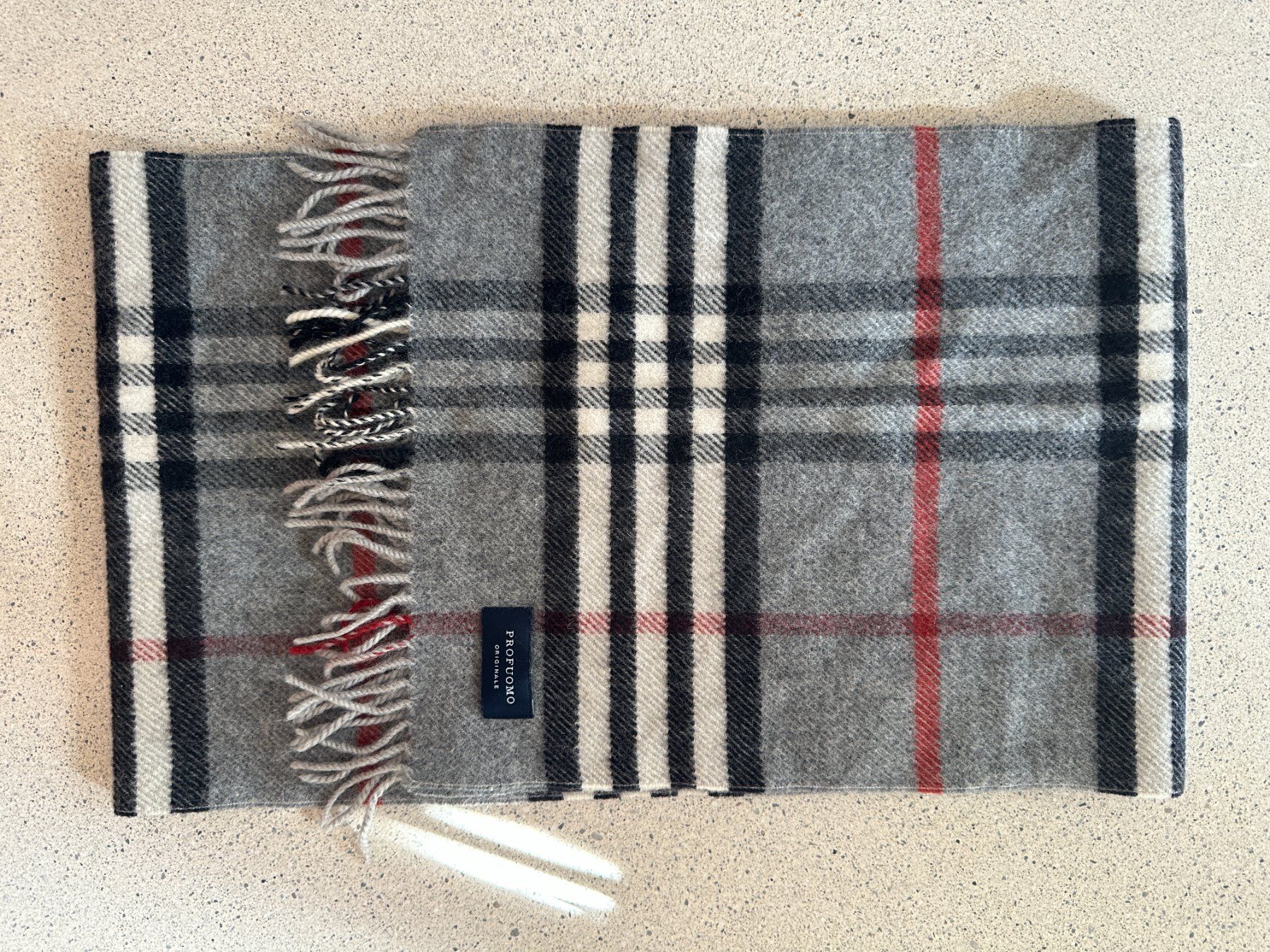 Foulard & Sciarpe: Schal, Profuomo – Usato da Baden venduto da Luk116