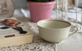 Limoges Tasse Jammet Seignolles – Elfenbein, Goldrand