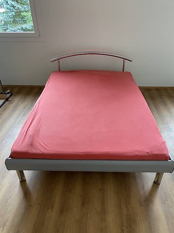 Betten: Komplettes Bett – Gebraucht aus Unterägeri von fisherman88 1