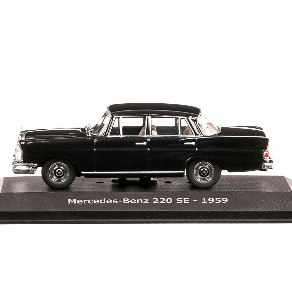 Modèle réduit Mercedes Benz - 220se (w111) 1959 - Blanc Noir 1/18