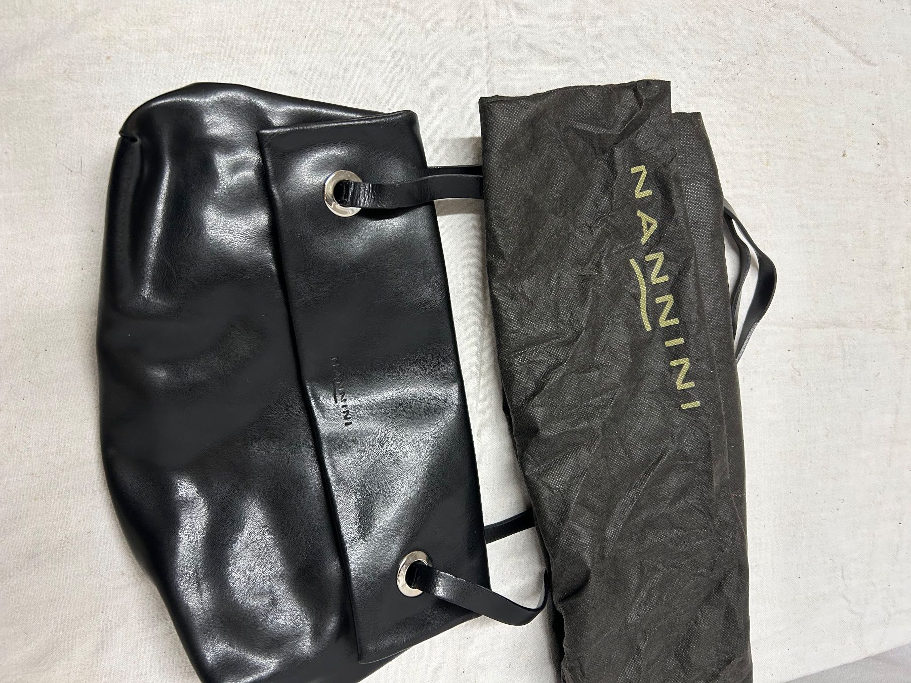 Borse da donna: Nannini Leder Handtasche – Usato da Reinach AG venduto da Polarstern1