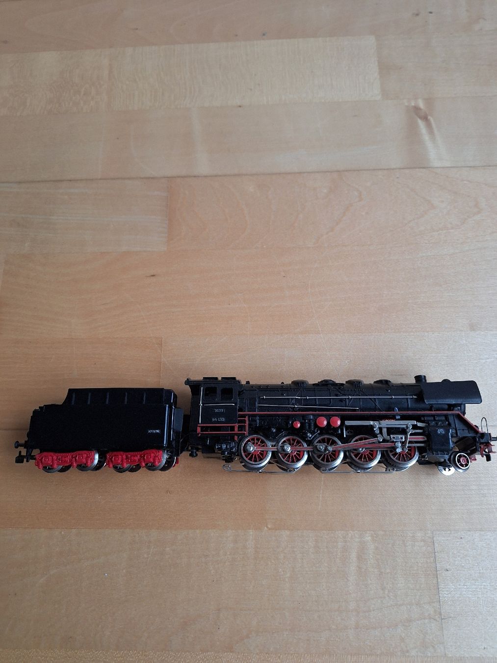 Märklin Modellini di ferrovie: Märklin Dampflokomotive 3027 – Usato da Züberwangen venduto da Christine55 5