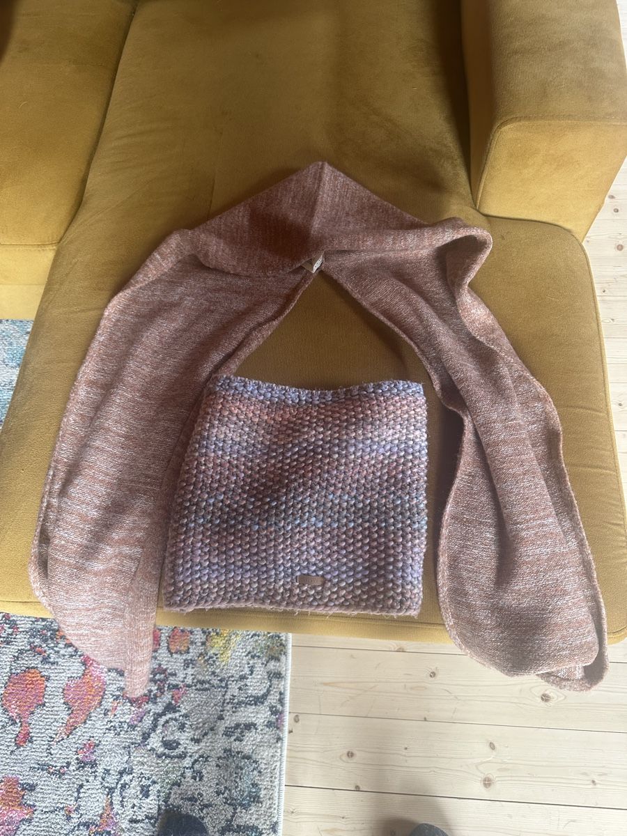 Foulard & Sciarpe: Kopfschal und Halsschal – Usato da Tschierv venduto da Screamingwolfguitars