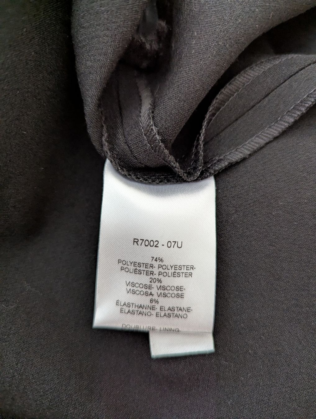 Caroll Vestiti: petite robe noire Caroll 38 – Nuovo (secondo la descrizione) da Montreux venduto da dem_gyt9 3