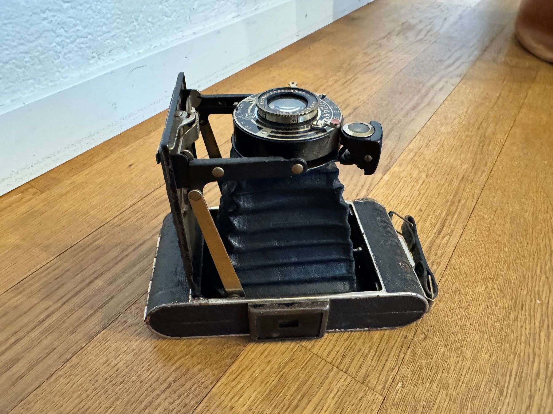 Kodak Fotocamera: Antike Kamera, Kodak Junior 620 – Usato da zürich venduto da oives22 4