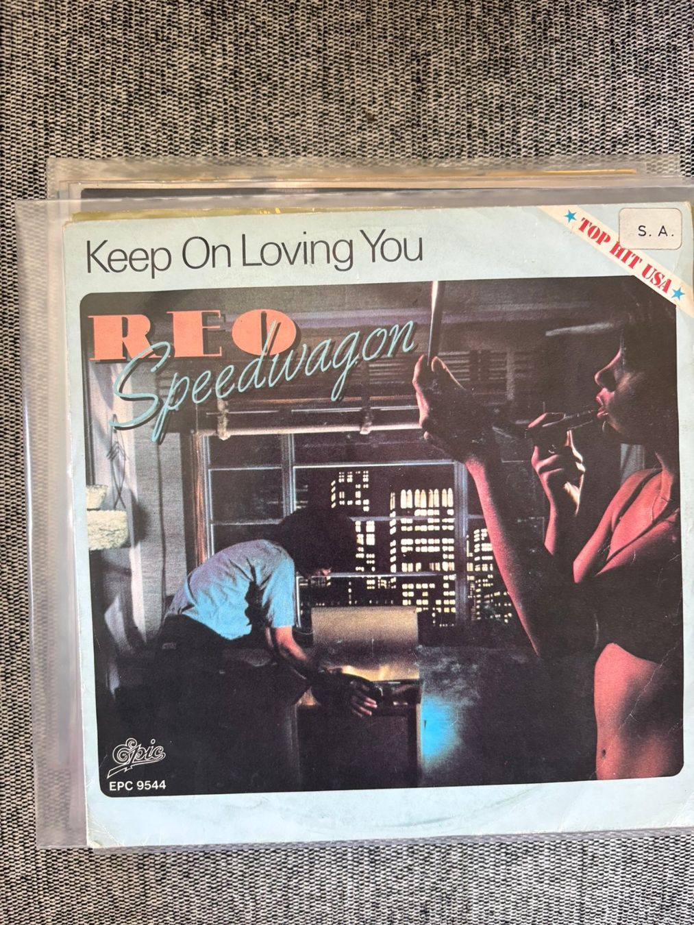 Vinyles: Reo Speedwagon - Keep On loving You – D'occasion à Zofingen par Bigron