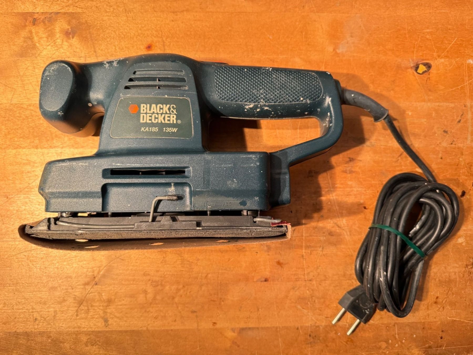 Schleifen & Polieren: Black & Decker Schwingschleifer Schleifmaschine – Gebraucht aus Humlikon von  2