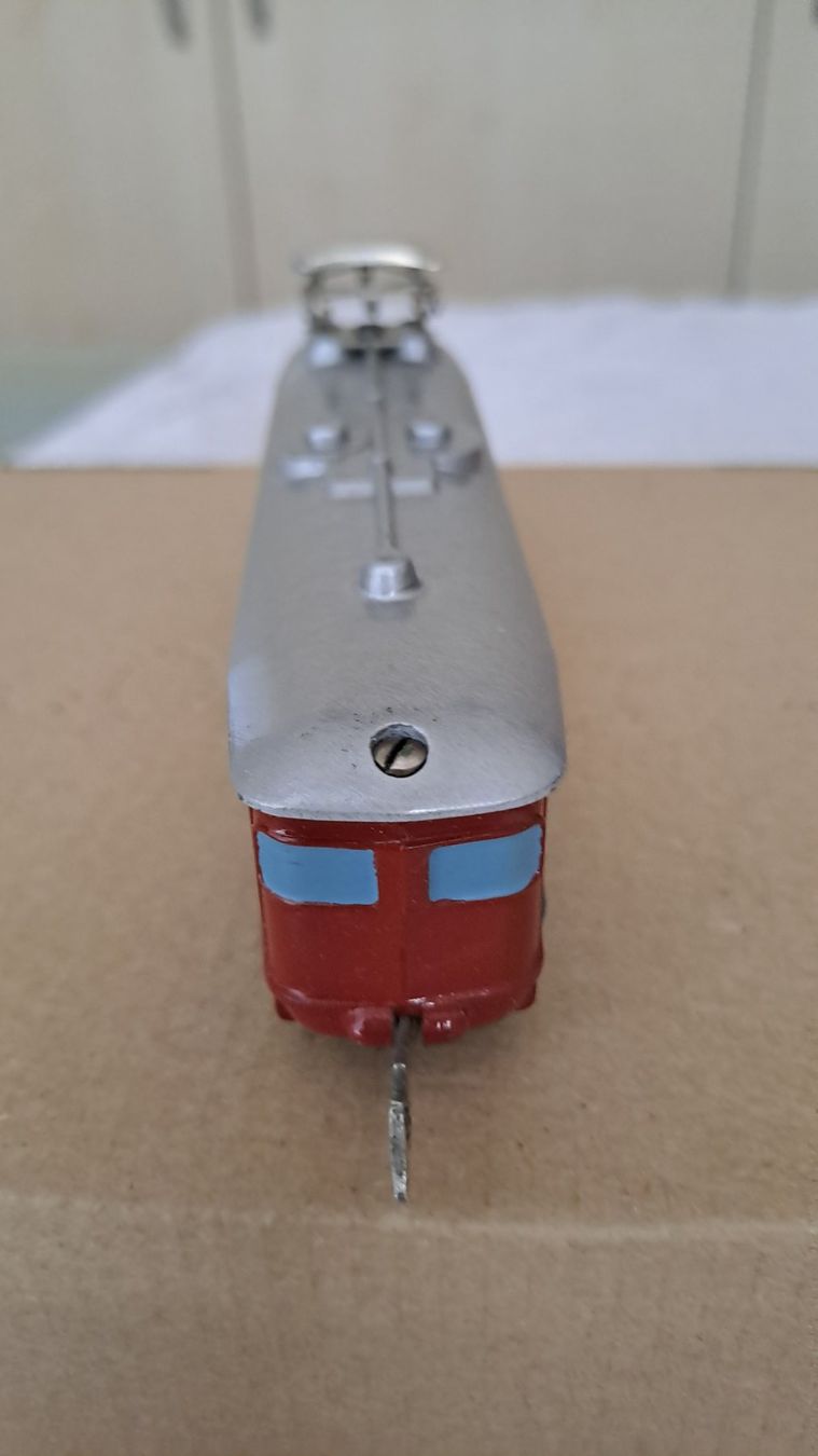 Wesa Trains électriques: WESA 2 Loks / 28 – Défectueux à Winterthur par Riebeli333 2