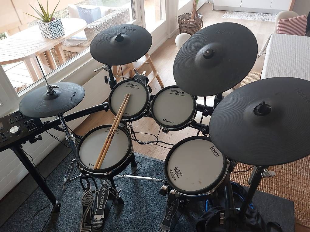 Strumenti musicali: Batterie electronique Roland TD 25-KV – Usato da Genève venduto da ph8_9prv 2
