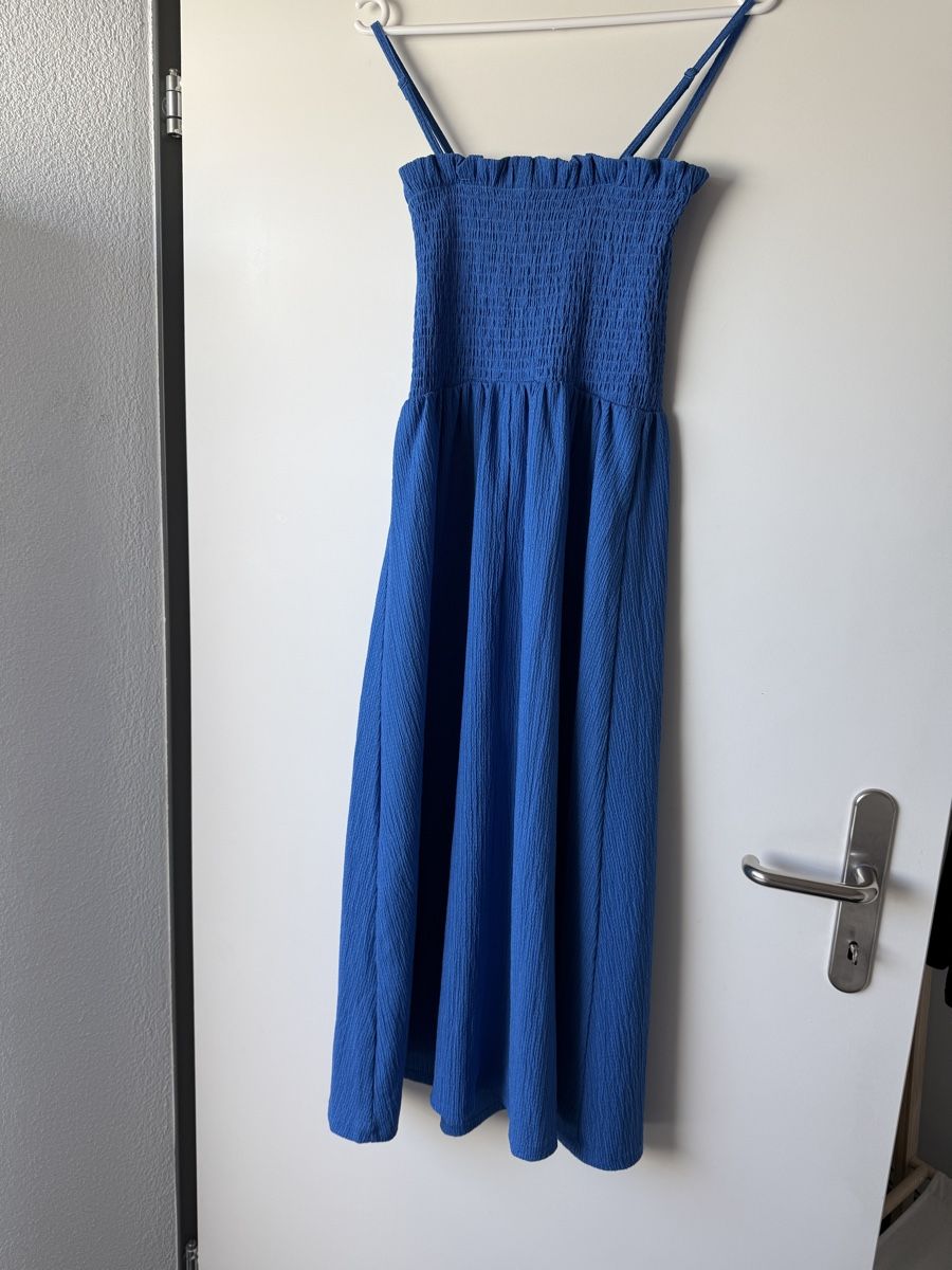 Lotti & Set di vestiti: Kleiderpaket Kleid blau, LeinenHose weiss – Usato da Heimberg venduto da Jumadakele 2