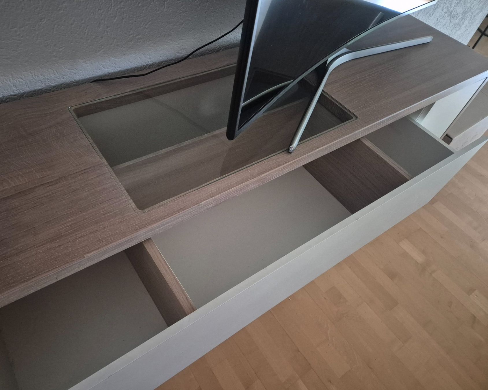 Meubles TV: Exklusives Sideboard – D'occasion à Erlach par choeifli07 3