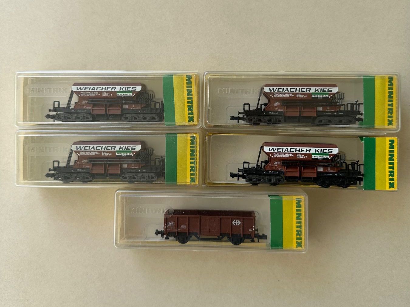 Trix Modellini di ferrovie: Minitrix N - 5x SBB Güterwagen - Weiacher Kies OVP – Usato da Muri AG venduto da gae_kz9y