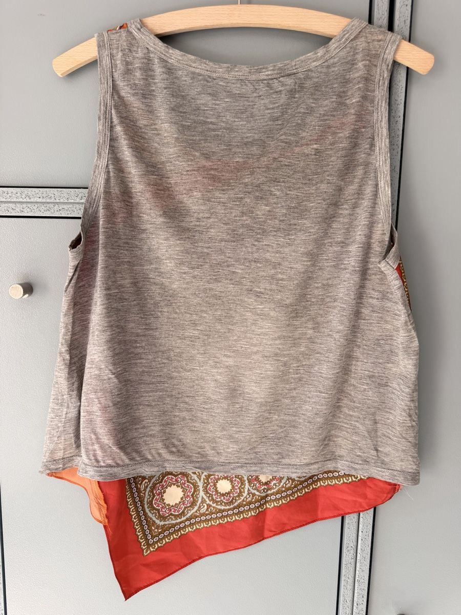 Dolce & Gabbana Top: Dolce & Gabbana asymmetrisches Top  It44/De38 – Usato da Einsiedeln venduto da kalliopee 1