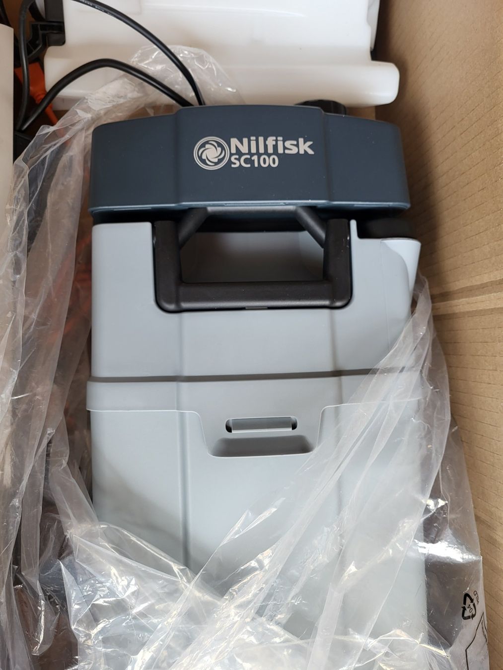 Nilfisk Aspirapolveri & Accessori: Nilfisk SC 100 – Nuovo e nell'imballaggio originale da Goldach venduto da ursi59
