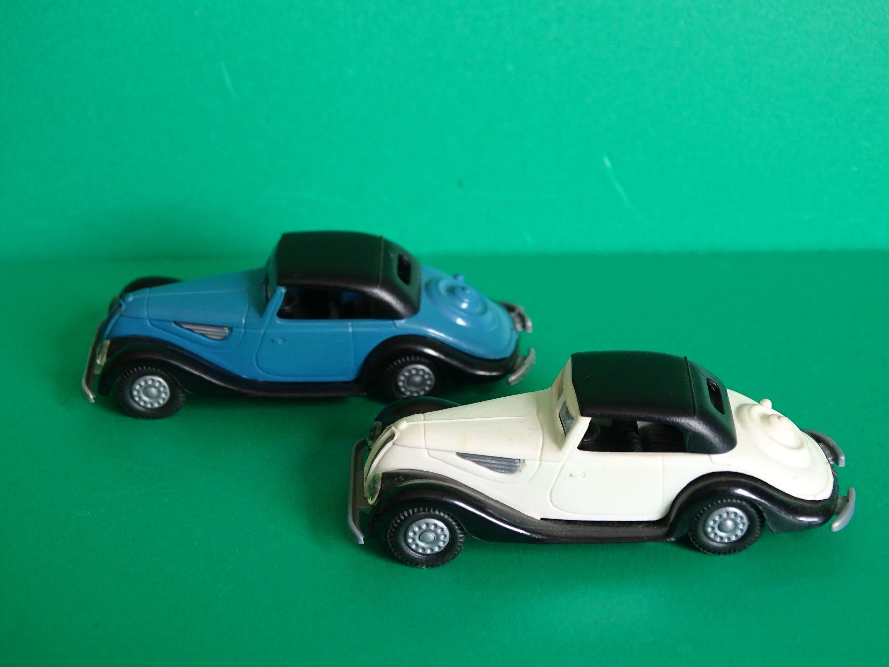 Praliné Modellini d'auto: 2 x BMW 327 von Praliné 1/87 – Usato da Bretzwil venduto da Meex 3