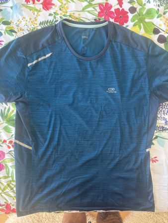 T-shirt Kalenji homme L, idéal pour le sport d'été!