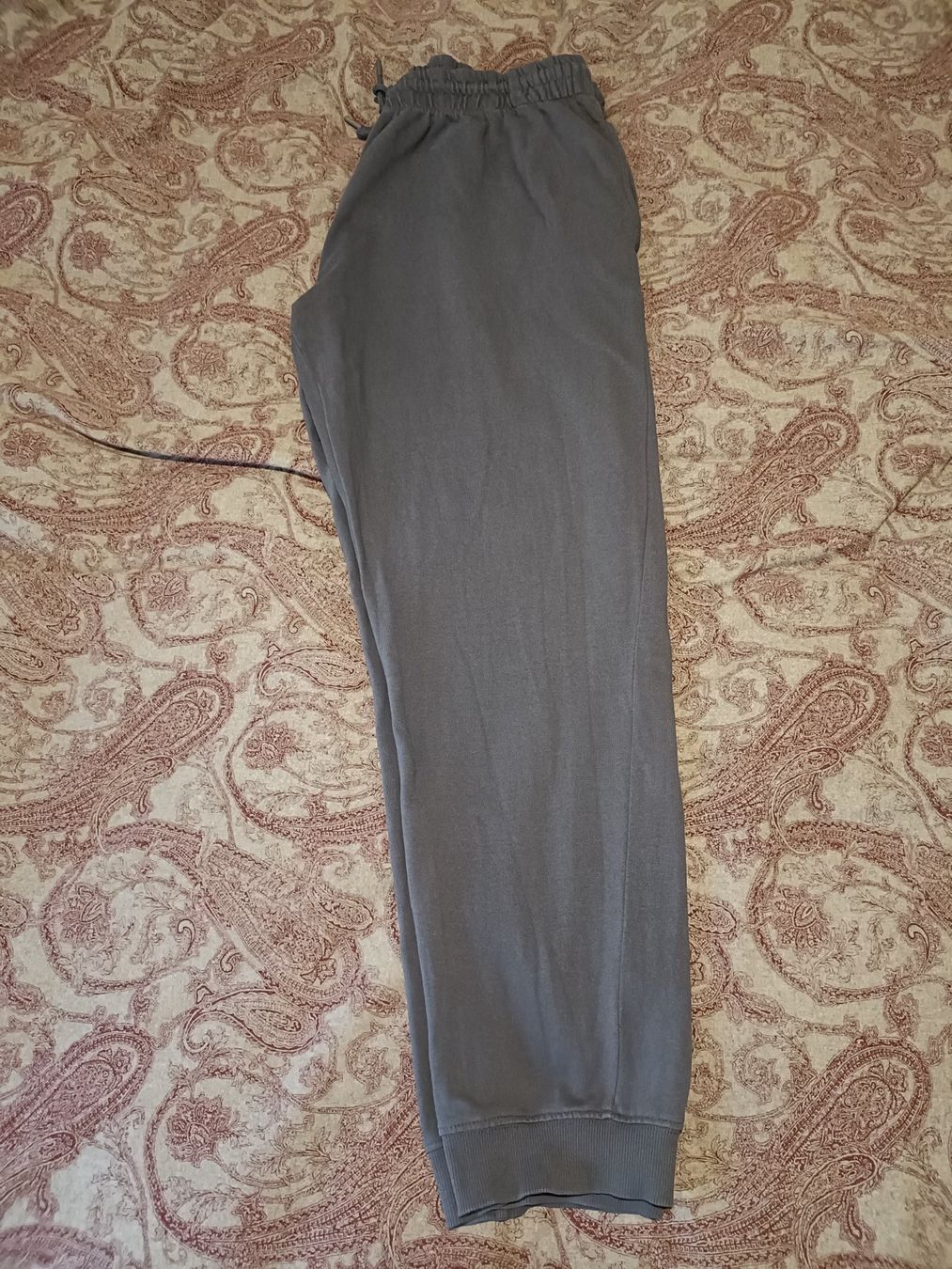 Pantaloni: pantalon de training (peu utilisé) – Usato da Sion venduto da dav_96jh 2