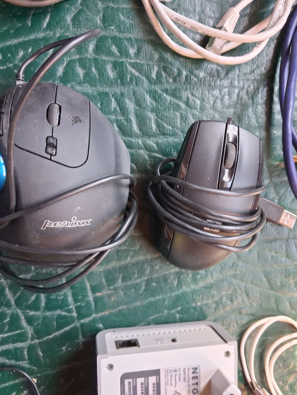 Componenti elettronici: Computerzubehör Lot – Usato da Ruschein venduto da ecf_268w 2