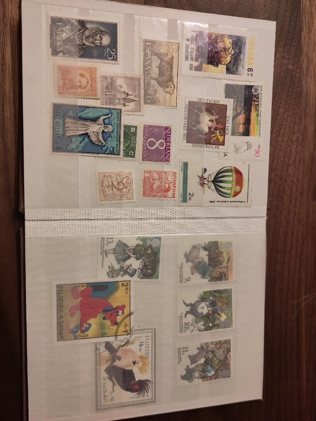 Alle Briefmarken: 102 Alte Briefmarken – Gebraucht aus Bachs von maykelrk 4