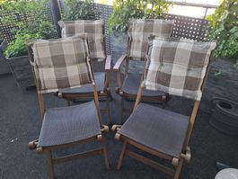 4er Set Gartenstühle Holz braun mit karierten Polster