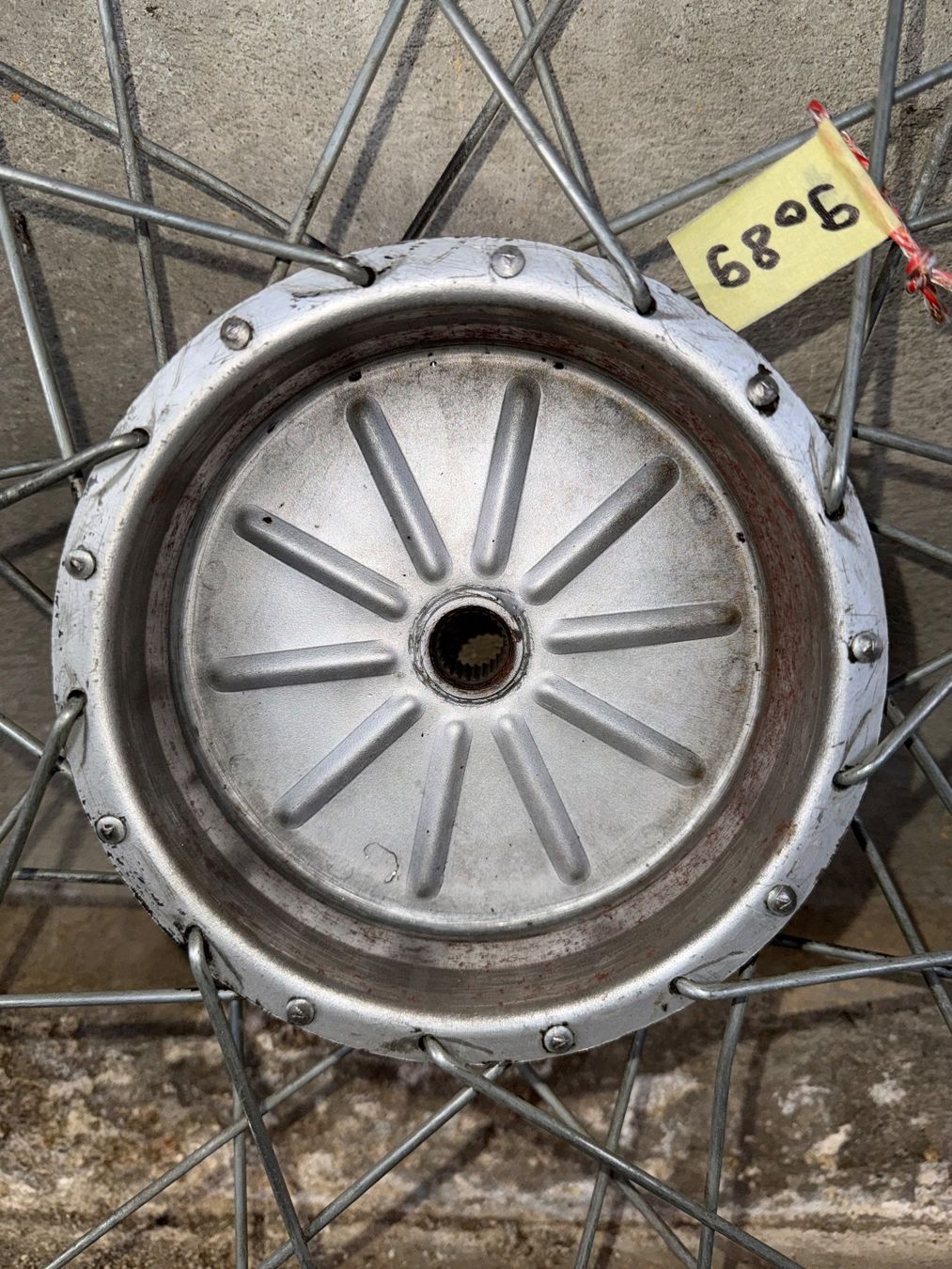 Piaggio Pièces pour mobylette: Piaggio Mofa Speichen Hinterrad – D'occasion à Fahrni b. Thun par berger_tuning34 1