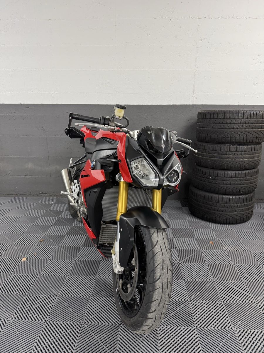 BMW Route: BMW S1000R – D'occasion à Duillier par WatchandCo 1