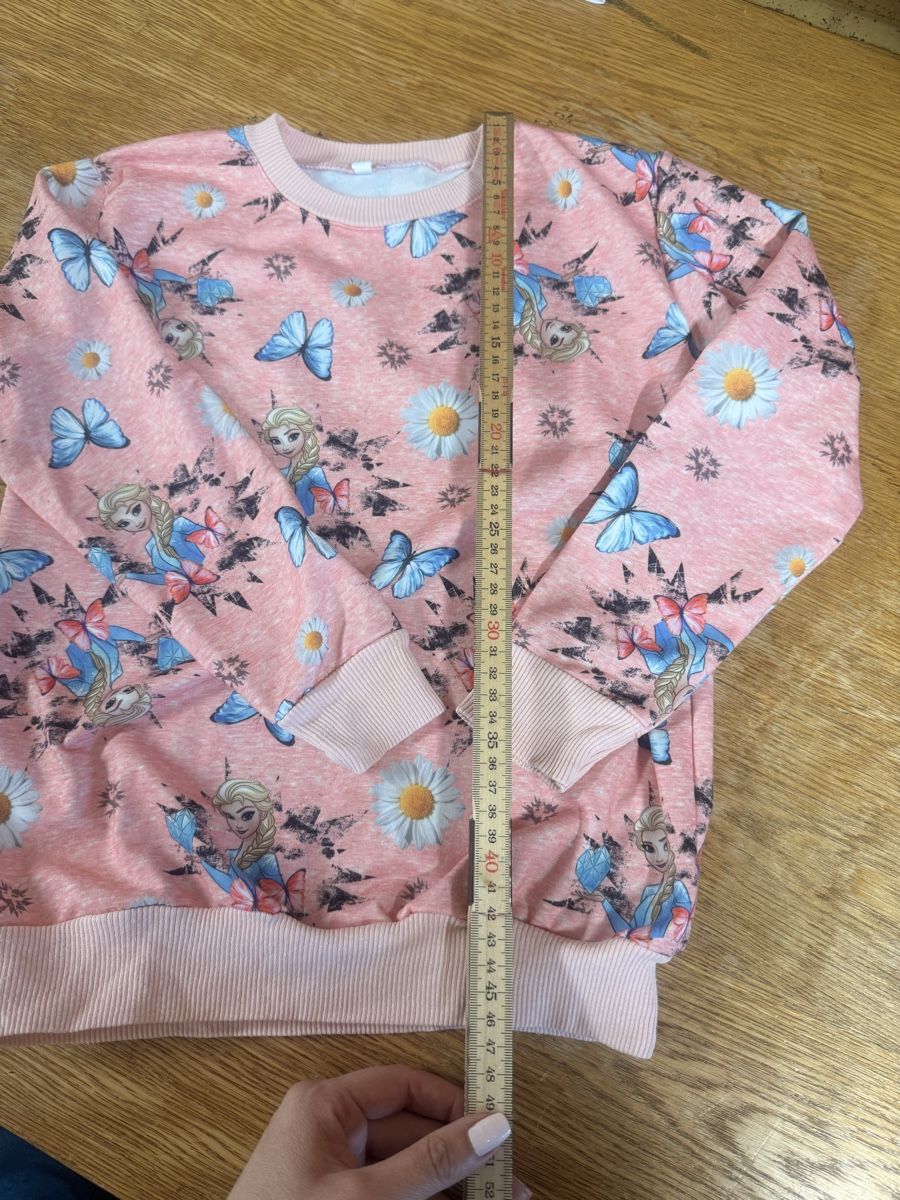 Pullover & Sweatshirts: Sweatshirt mit Elsa Motiv, Gr 110-116 – Gebraucht aus Klingnau von Nirvana 1